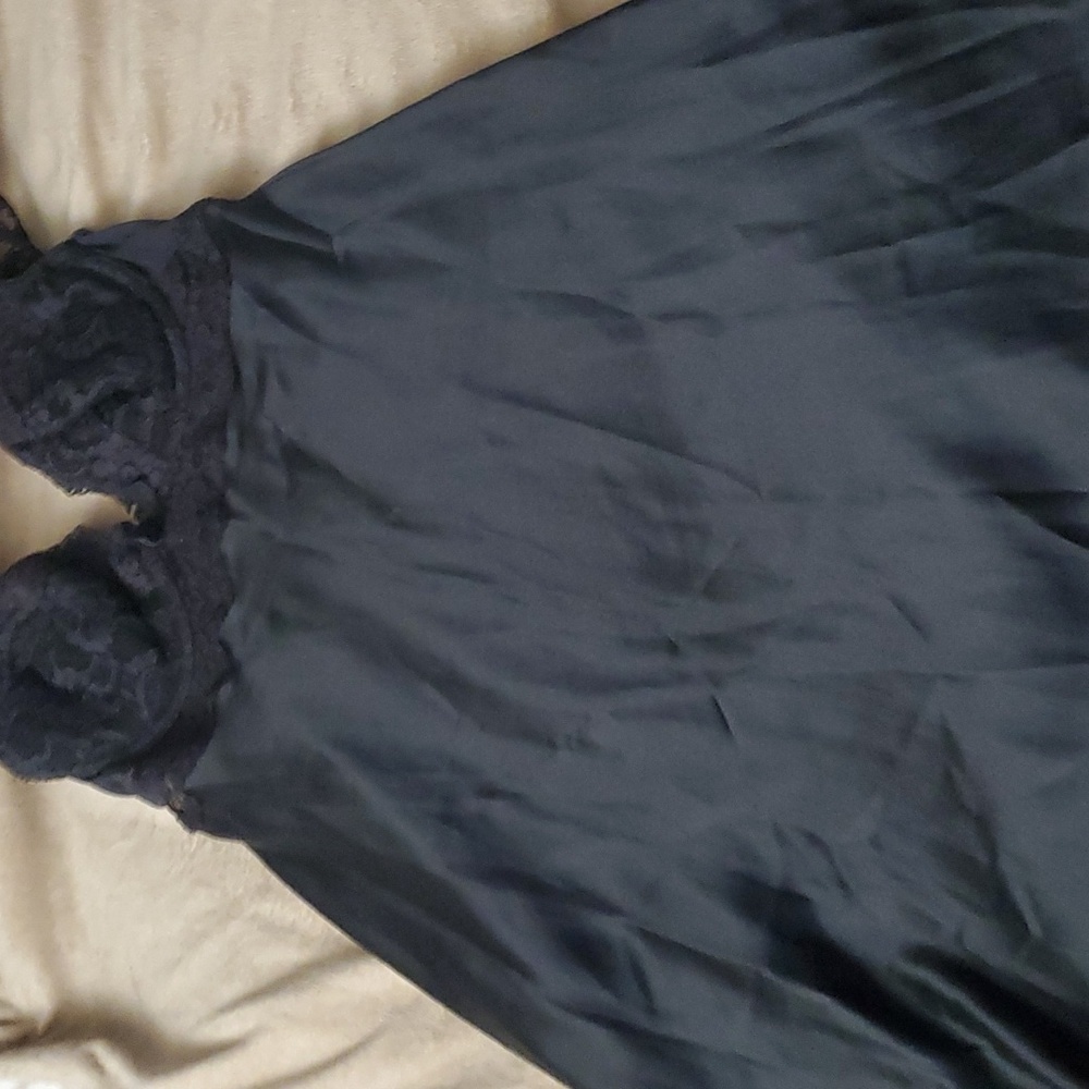 Victoria secert camisole S - Picture 2 of 8